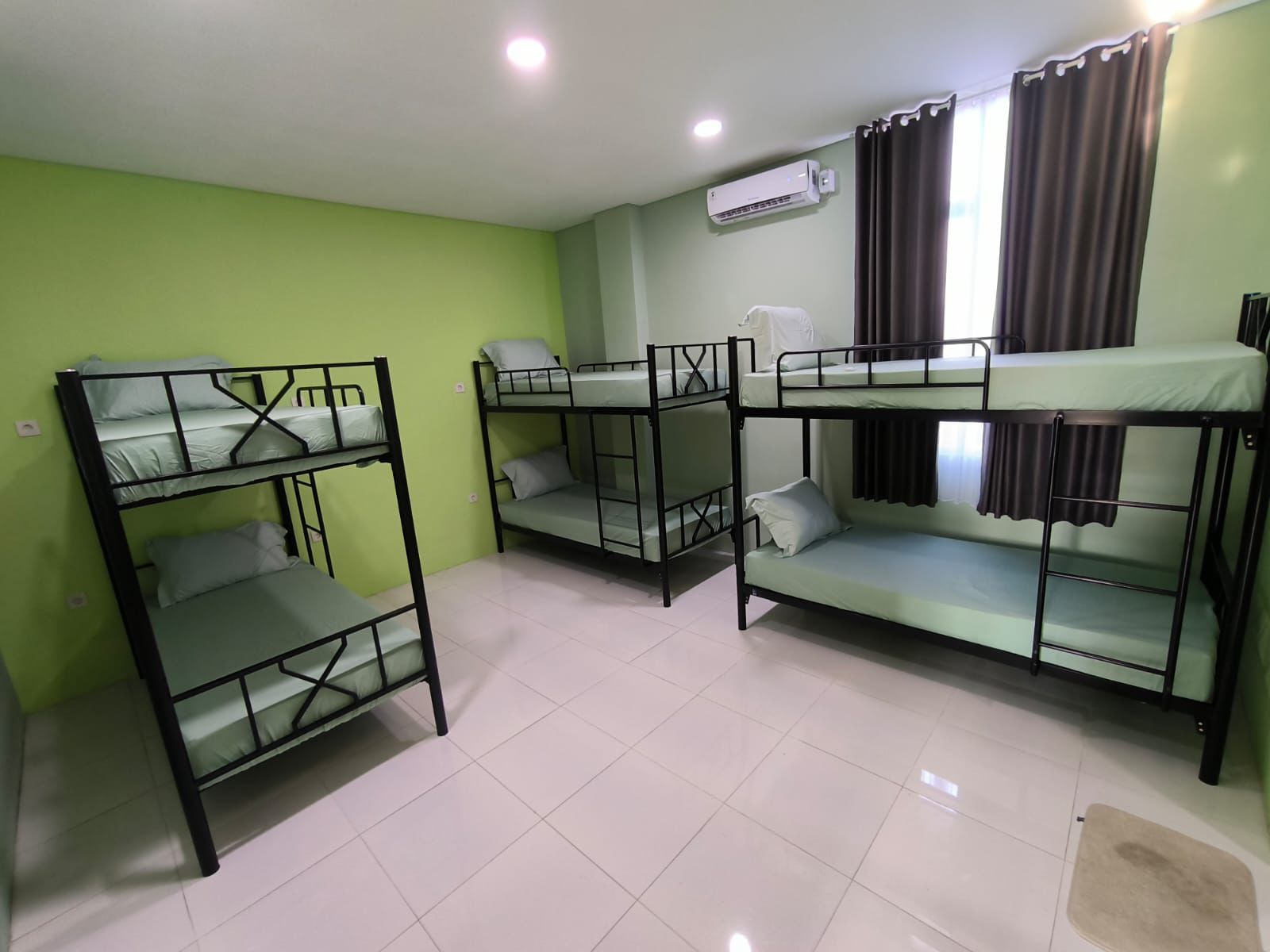 Kamar Solo, 3S Guesthouse, Hotel Solo, Room Hotel, kos, dormitory